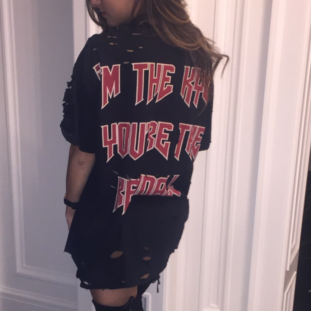Oversized Ripped Shirt - Picture 3 of 5